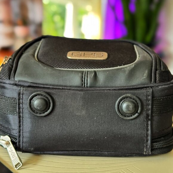 Garmin nüvi 1300 GPS Navigator w/ All Accessories + Carry Case Excellent Con. - Picture 8 of 13